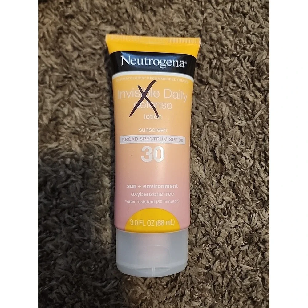 Neutrogena Invisible Daily Defense SPF 30‎ Sunscreen Lotion – 3 fl oz